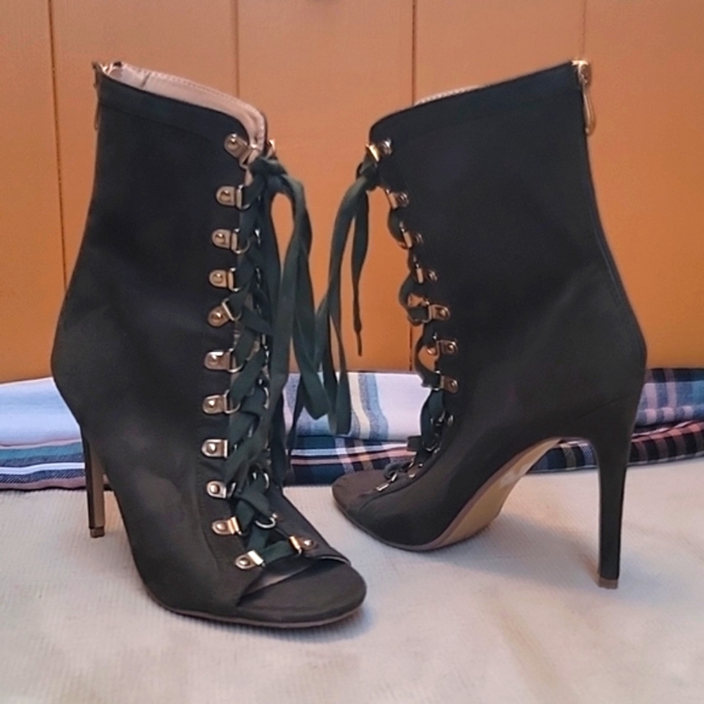 Cape Robin Eva-1 Lace-up Zipper Women's Boots, Size 9